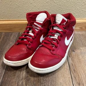Size 9 - Jordan 1 Retro Mid Gym Red 2.0 Shoes Sneakers White Heel Drag No Box